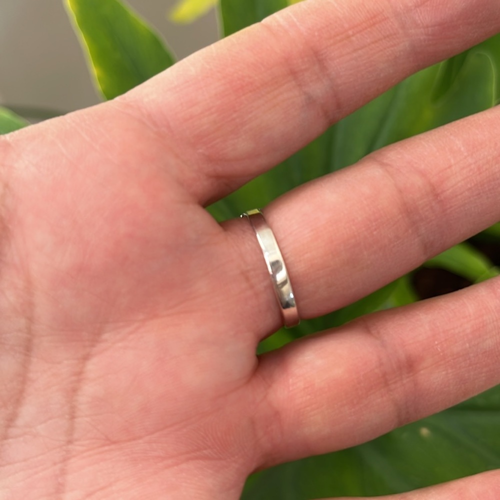 Sterling Silver Claddagh Ring Antiqued finish - Picture 6 of 8